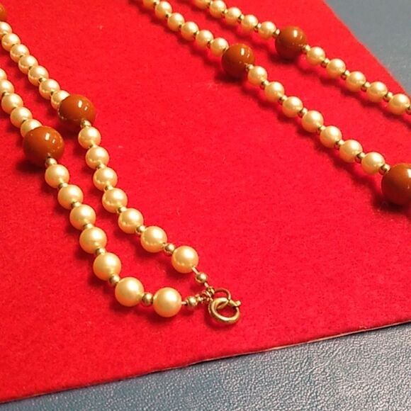 Faux Pearl Brown & Gold Beaded Long Necklace Cottagecore Grandmacore - Picture 4 of 8